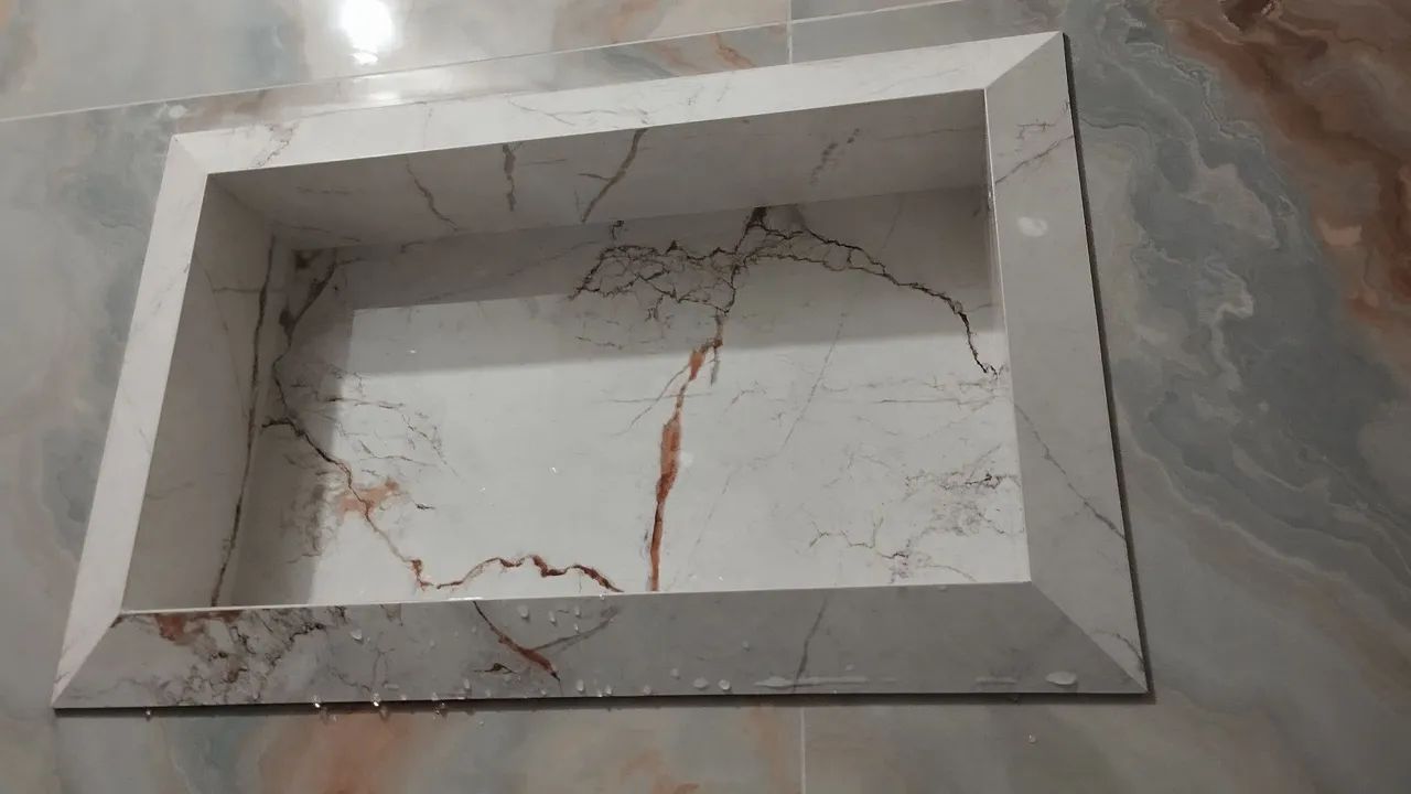 Nicho em porcelanato para banheiro