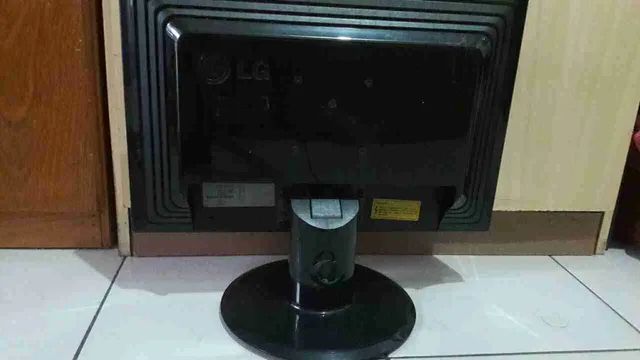Monitor LG com defeito - Foto 2