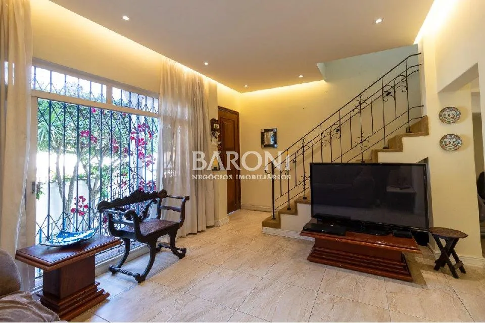 Baroni Imóveis, imobiliária em Moema, especializada em compra e venda de imóveis residenci