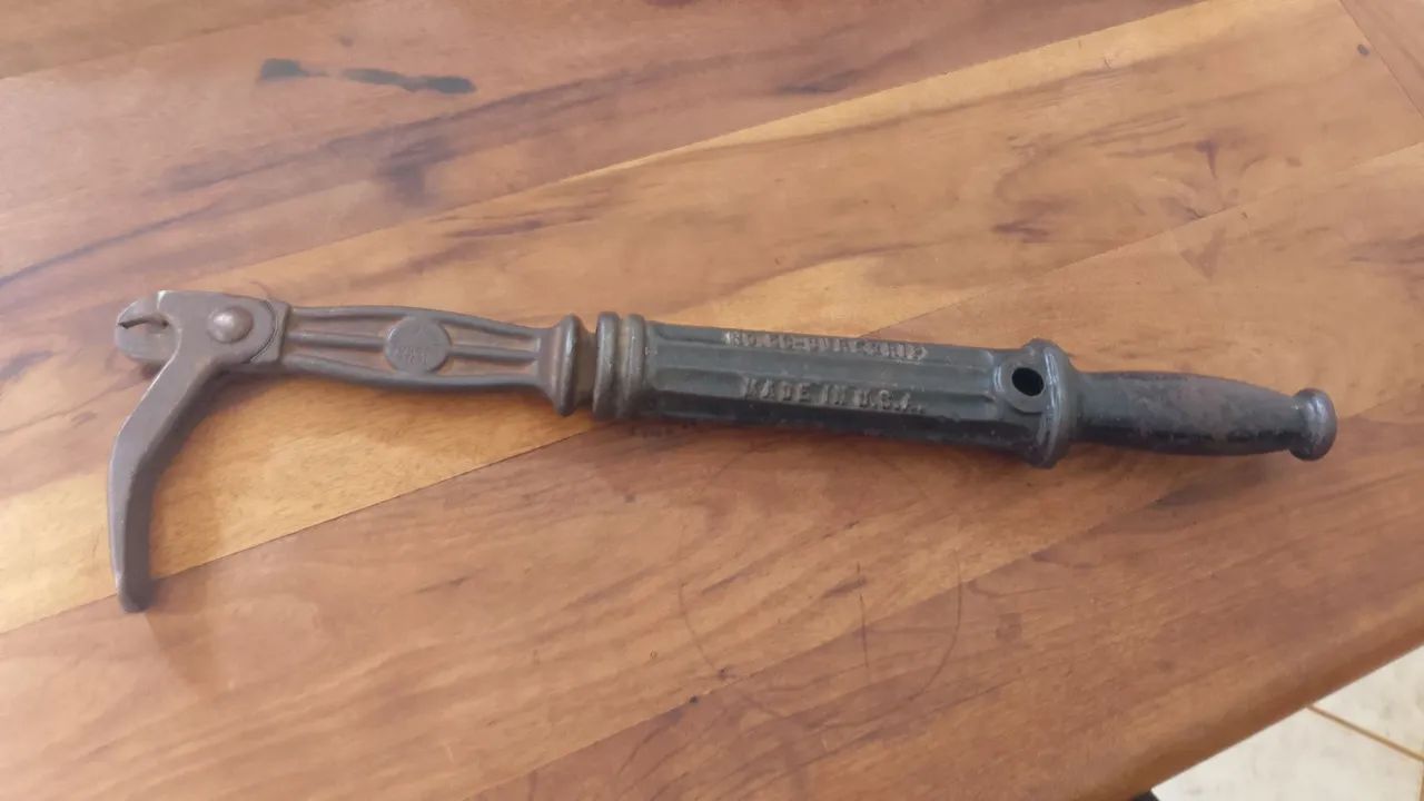 Extrator de pregos antigo importado