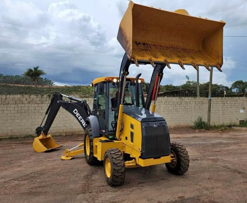 Retroescavadeiras Jhon Deere 310L