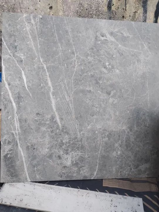 Piso retificado rústico Logan Stone 75.5x75.5 incopisos 