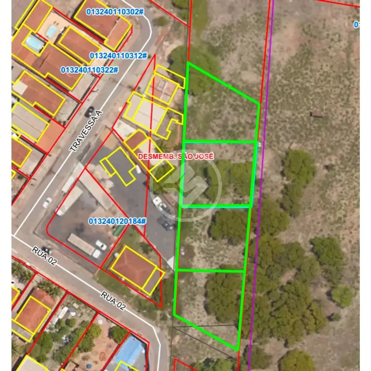 Vende-se Terreno 1.900 m² - Bairro: Jardim Comodoro, próximo à Havan do Coxipó - Cuiabá (M