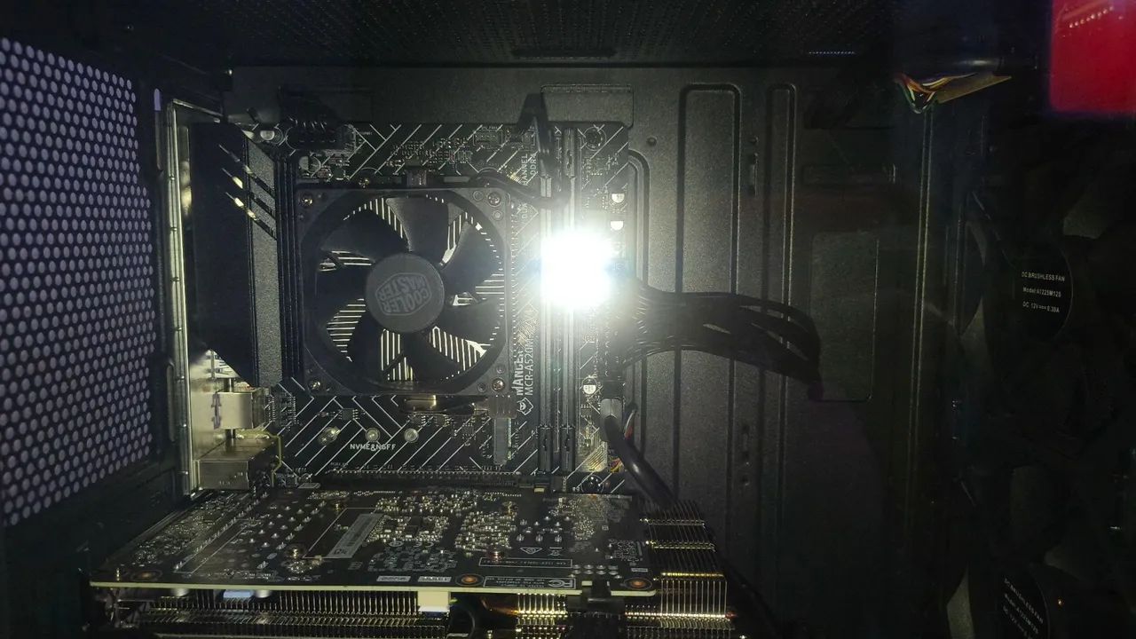 VENDO PC GAMER AMD RYZEN 5 5600 com 16GB de RAM e com 480 SSD - Foto 4