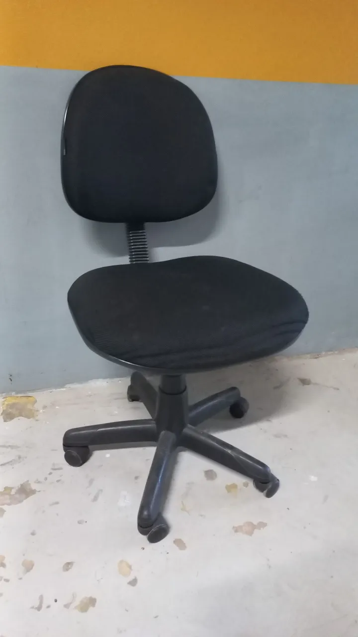 Cadeira de Escritório Giratória Preta