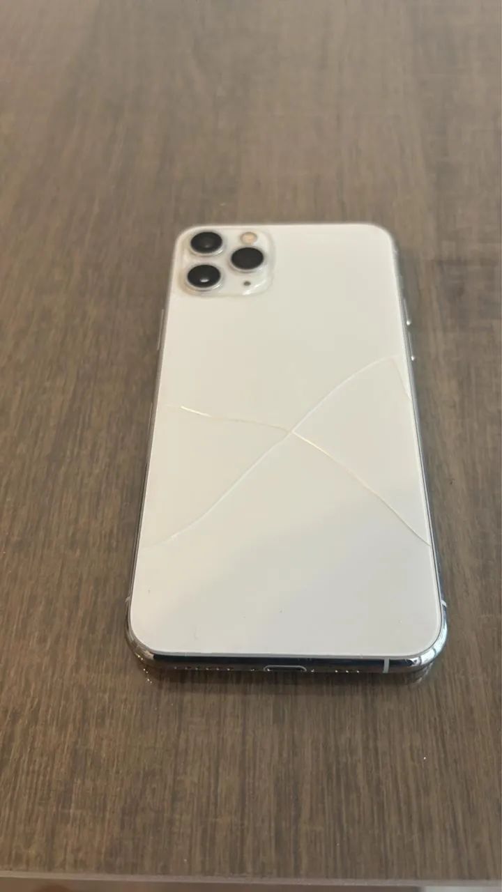 Iphone 11 pro 64gb - Celulares e Smartphones - Morro do Espelho