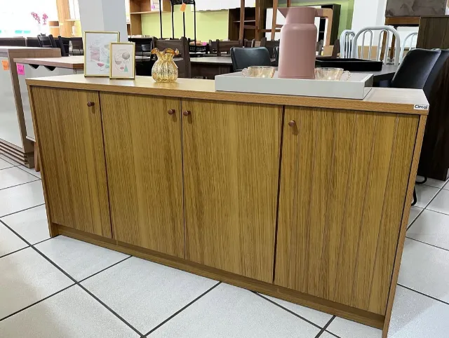 Buffet Lia na cor Cinamomo todo no MDF 15 mm com 4 portas