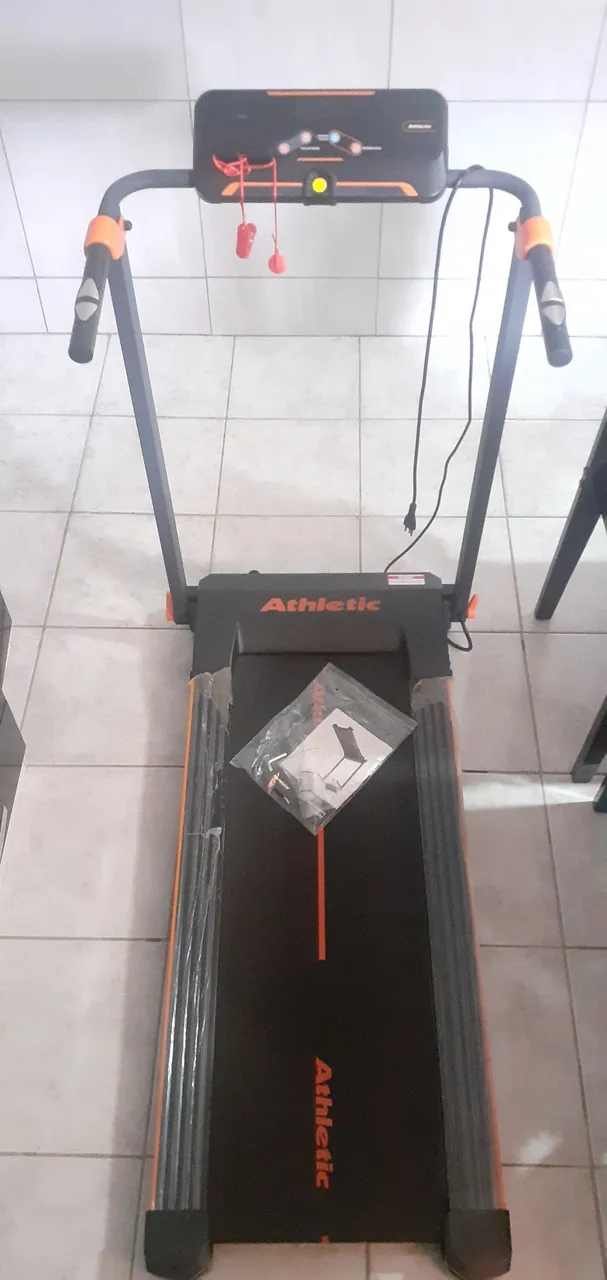 Esteira Athletic Performance 250T - Nova na Caixa