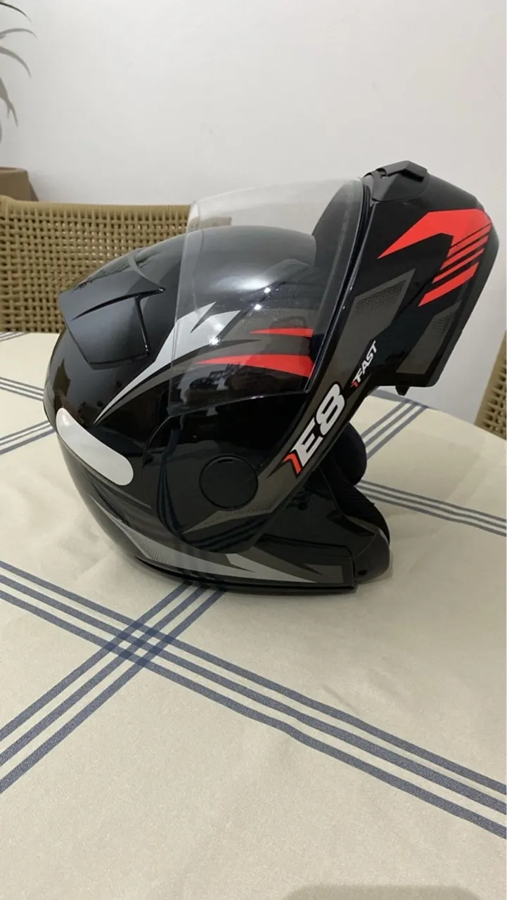 Capacete Sportivo - novo