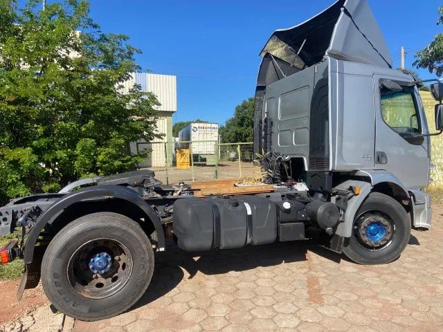 VOLVO VM330 4X2 - Foto 3