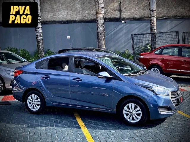 Hyundai HB20S Comfort Plus 1.6 automático 2016 com boa KM!!!