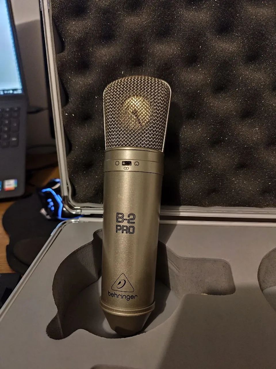 Microfone Behringer B2 Pro