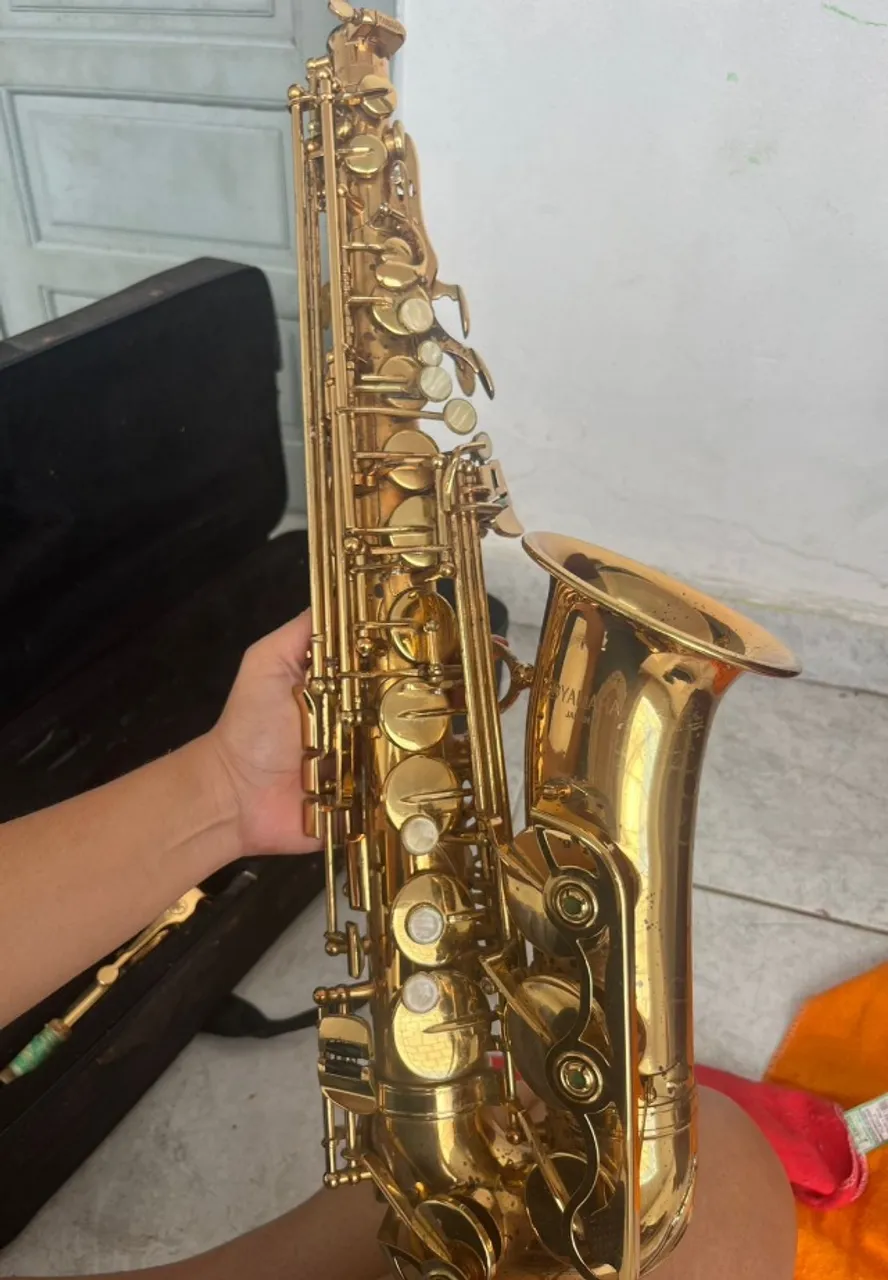 ? Saxofone Alto (YAMAHA) em Excelente Estado - Pronto para Tocar!