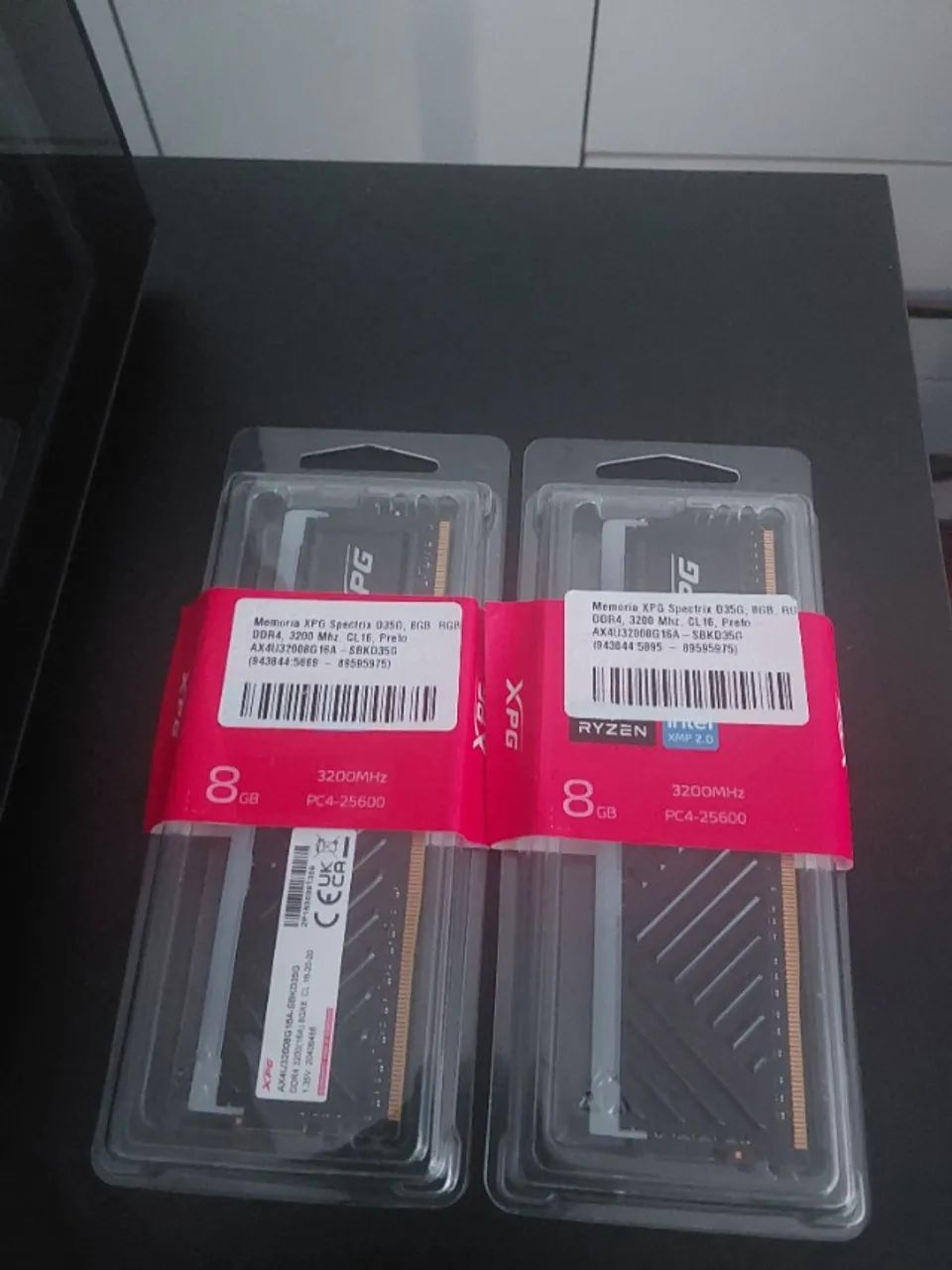 Memória XPG Spectrix D35G 8GB DDR4 RGB 3200 Mhz.