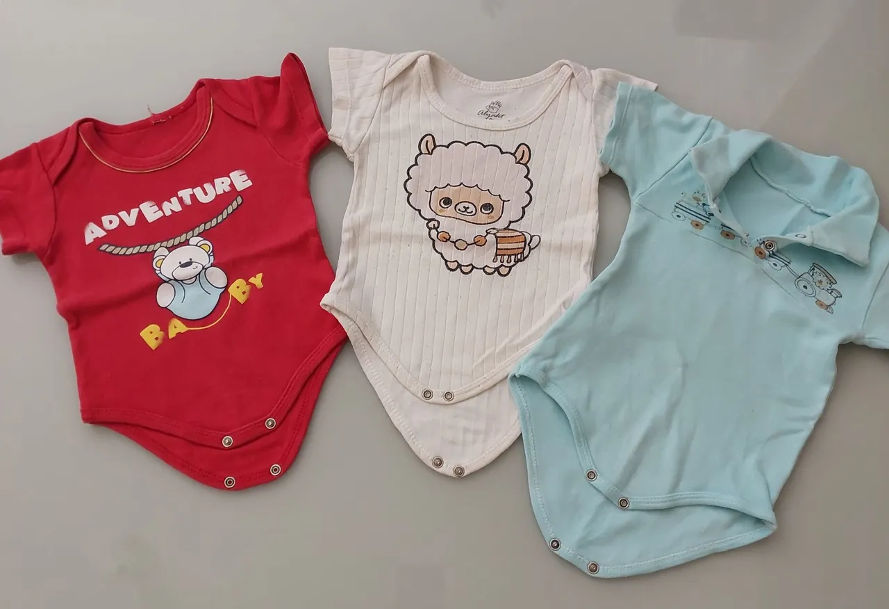 Bodies de bebê