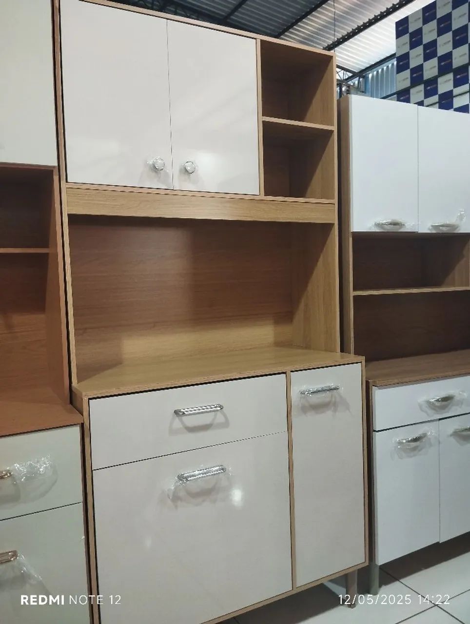 Armário de Cozinha Branco com Prateleiras - Foto 2