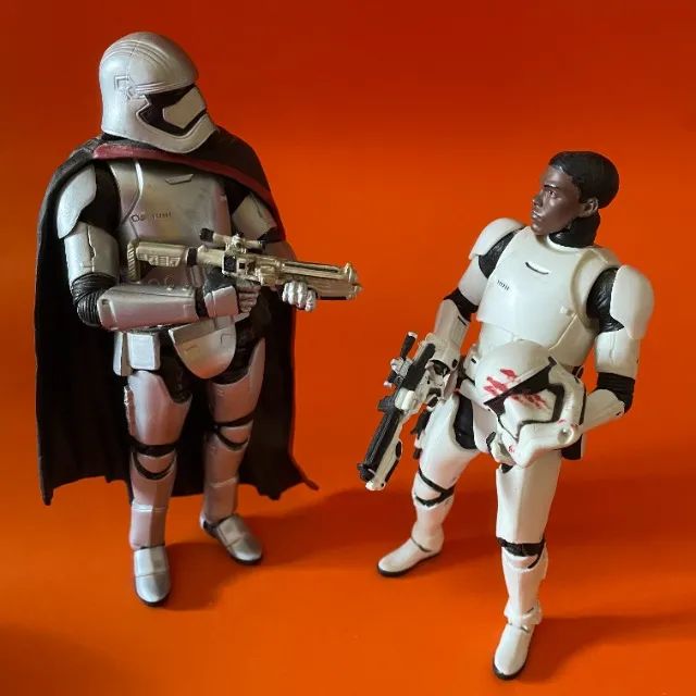 Star Wars Black Series Phasma & Finn - force awakens - Foto 4