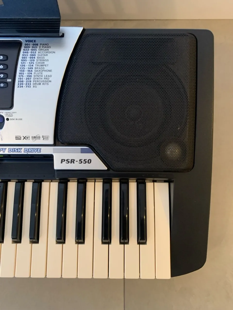 Teclado Yamaha PSR-550