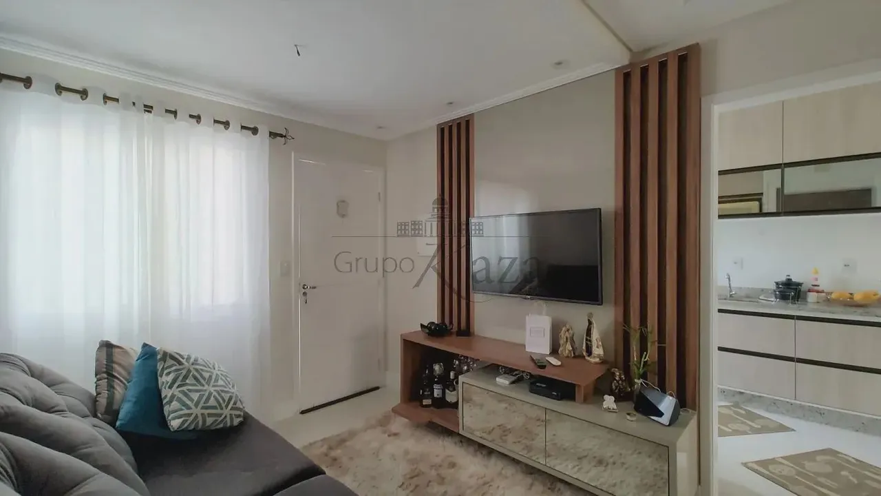 Casa Condomínio - Condomínio Vert Ville - Santa Maria - 2 Dormitórios - 74m².