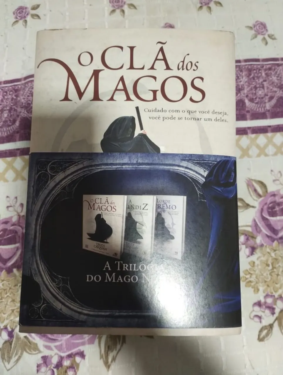 O Clã dos Magos - A Trilogia do Mago Negro