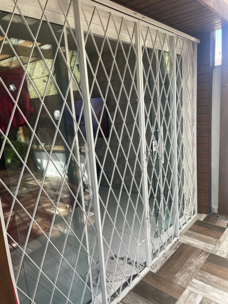 Grade de proteção para portas e janelas