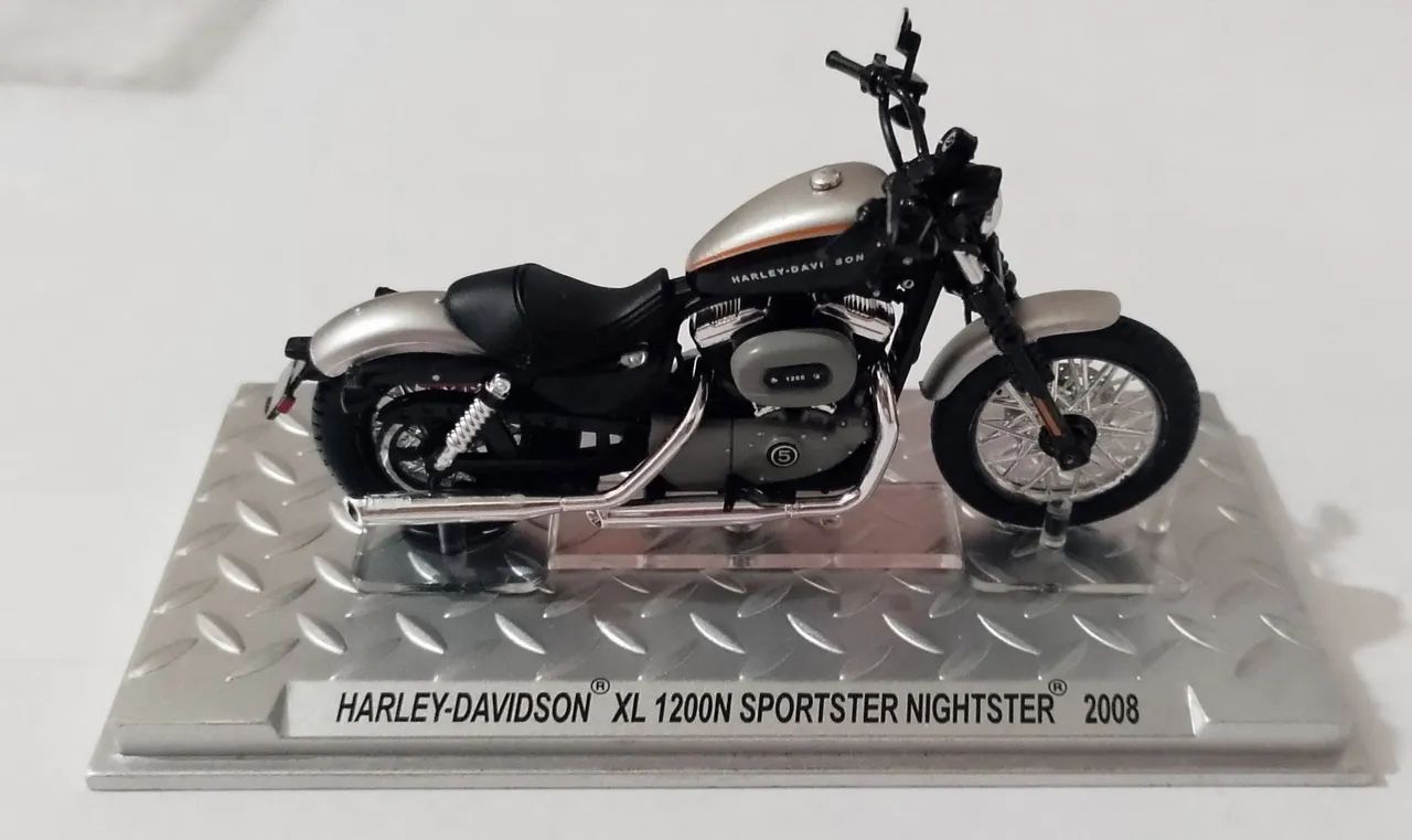 Miniatura Harley Davidson XL 1200N Sportster Nightster 2008
