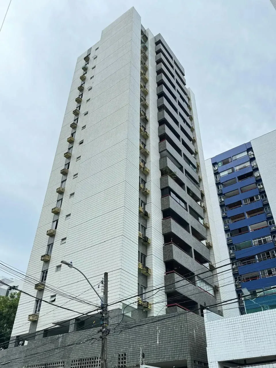 AMPLO APARTAMENTO NASCENTE COM LAZER E 2 VAGAS EM B VIAGEM