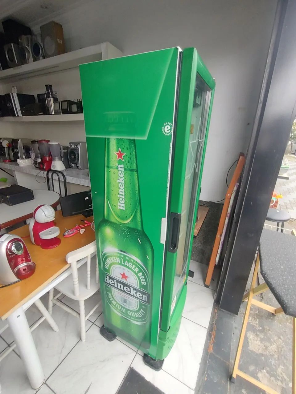 Freezer display case64313448921987121