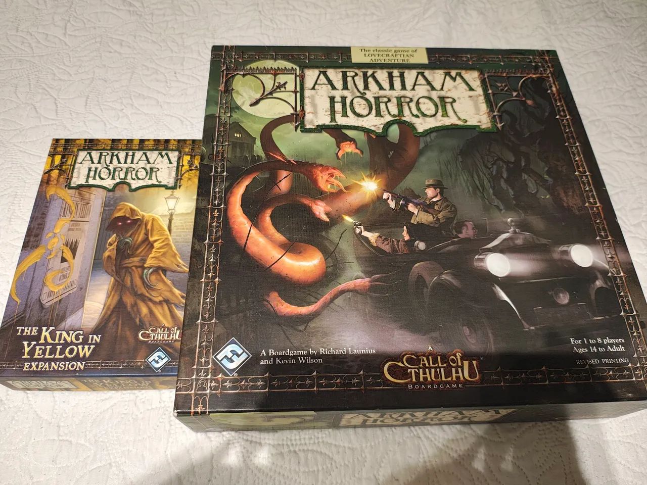 Arkham Horror 2ª Edição e Expansão The King in Yellow