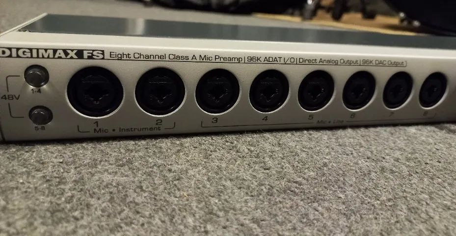 Pré-amplificador Presonus Digimax FS 8 Canais