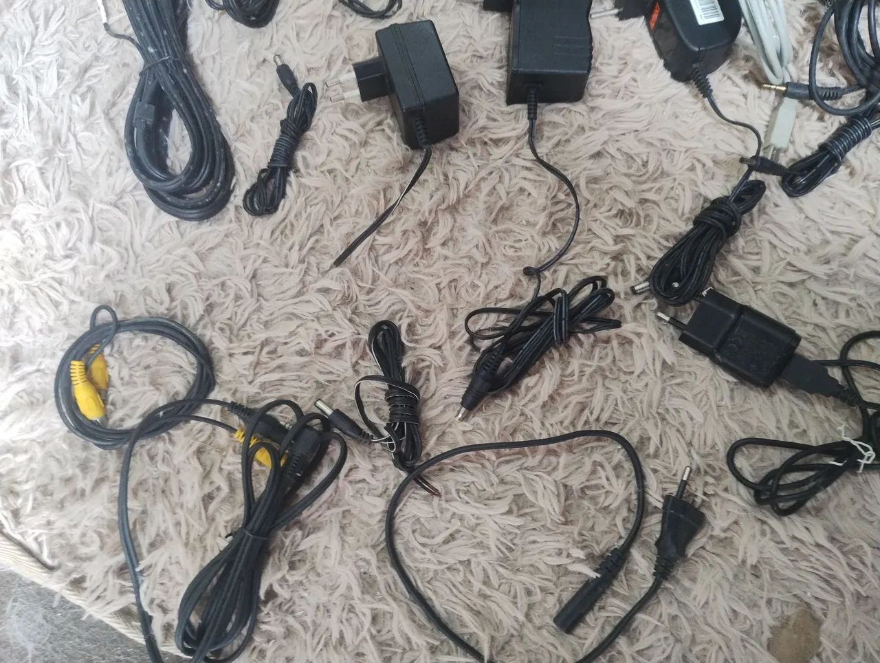 Fontes energia de aparelhos diversos  - Foto 4