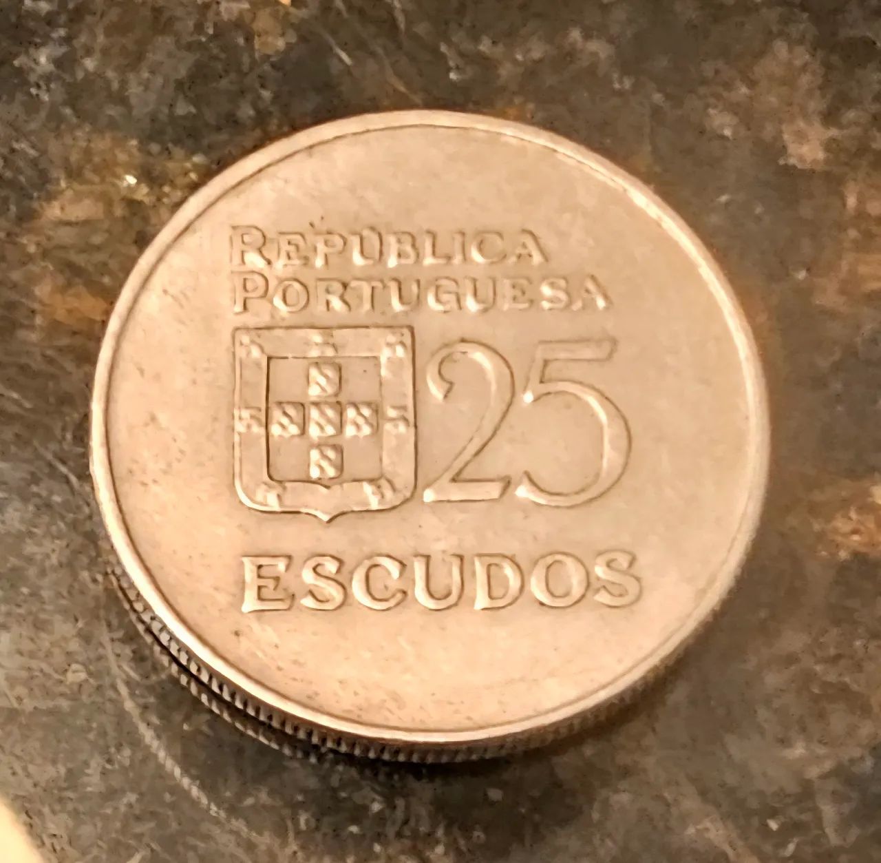 Moeda Antiga Escudo Portugal para Colecionadores 