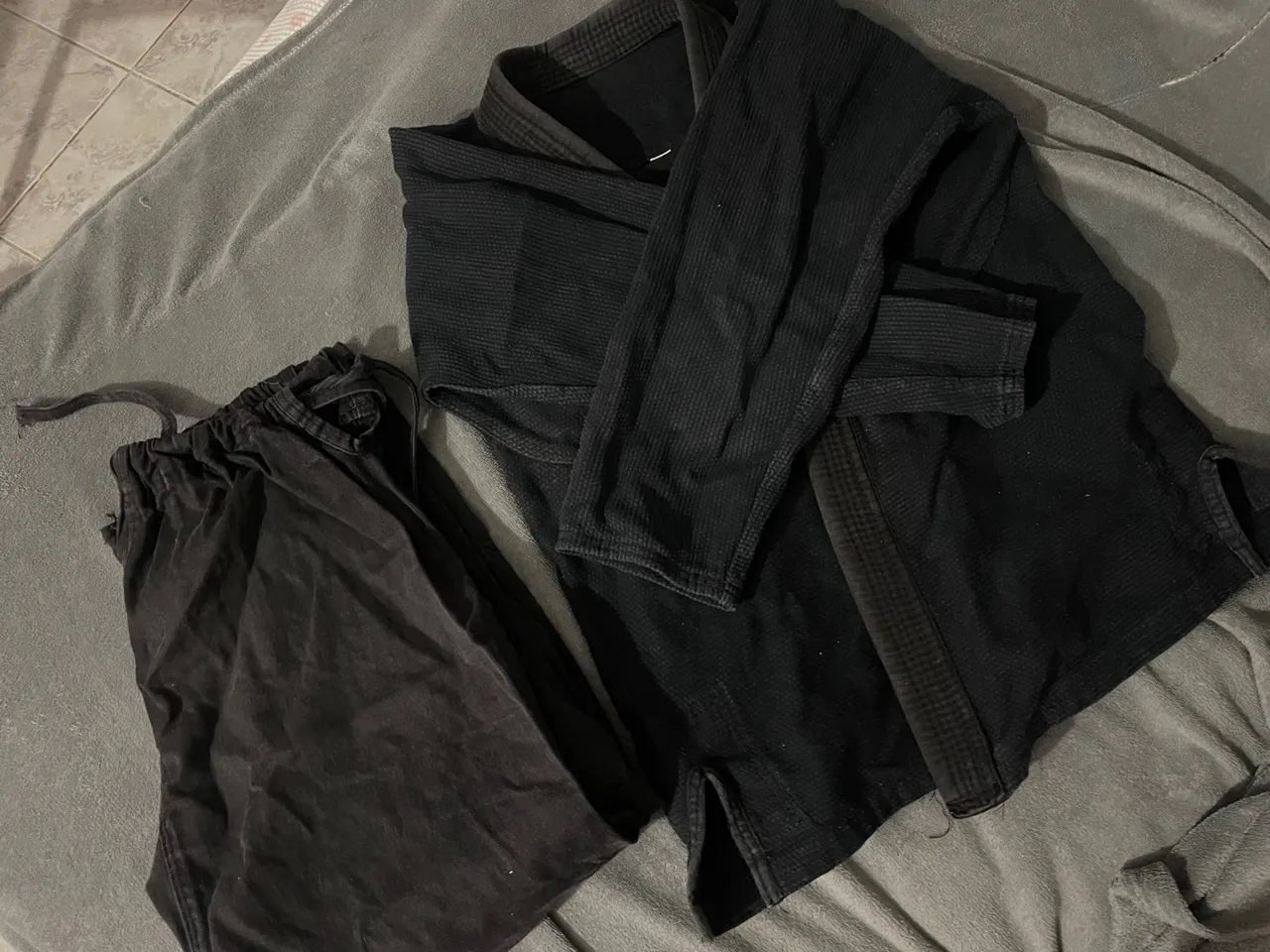 Kimono Jiu-Jitsu Preto Completo - Usado