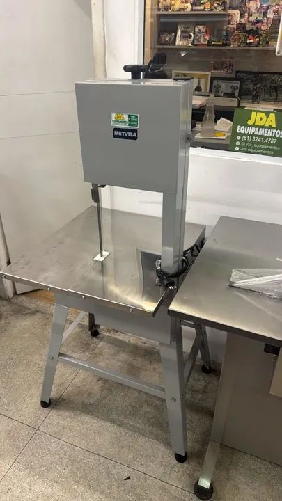 Serra para peixaria, açougue e mercadinho - serra para carnes, peixes e ossos. - Foto 2