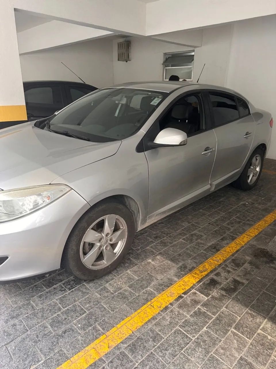 Renault Fluence Dynamique 2.0 Automático 2011 - Completo, Espaçoso e Confortável! - Foto 3