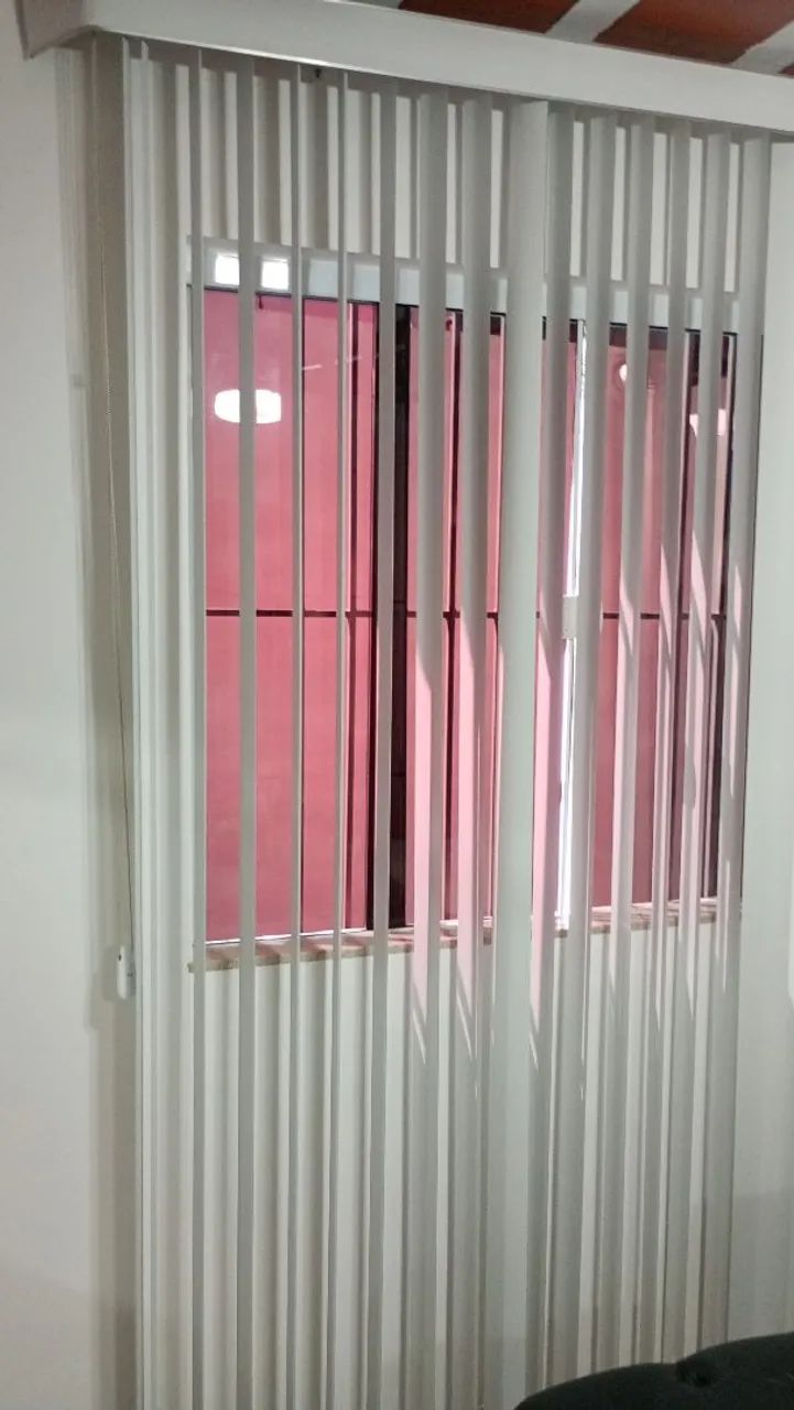 Persianas Verticais Brancas