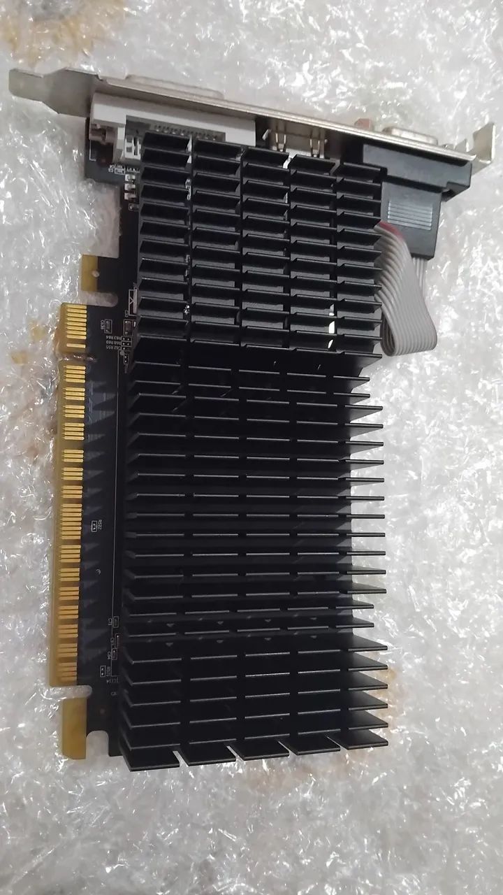 Placa de vídeo GT710 2GB DDR3