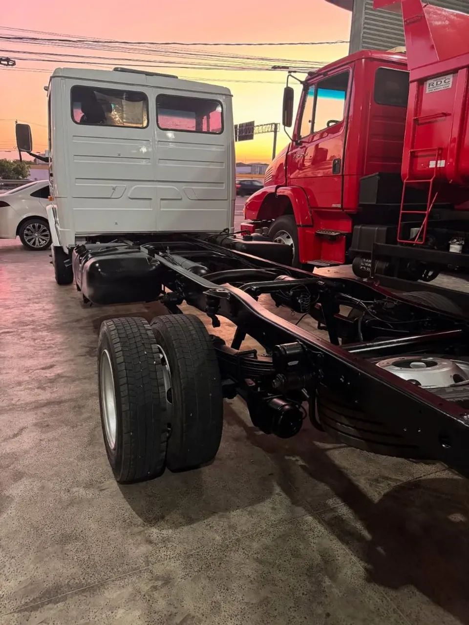 Mercedes 710 - Foto 5
