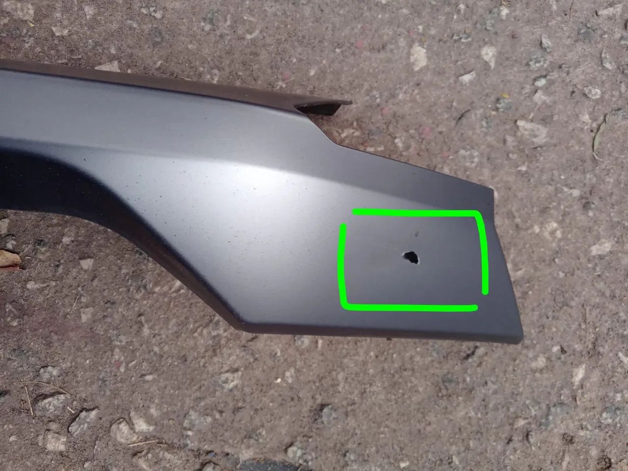 Moldura inferior parachoque Basalt - Foto 6