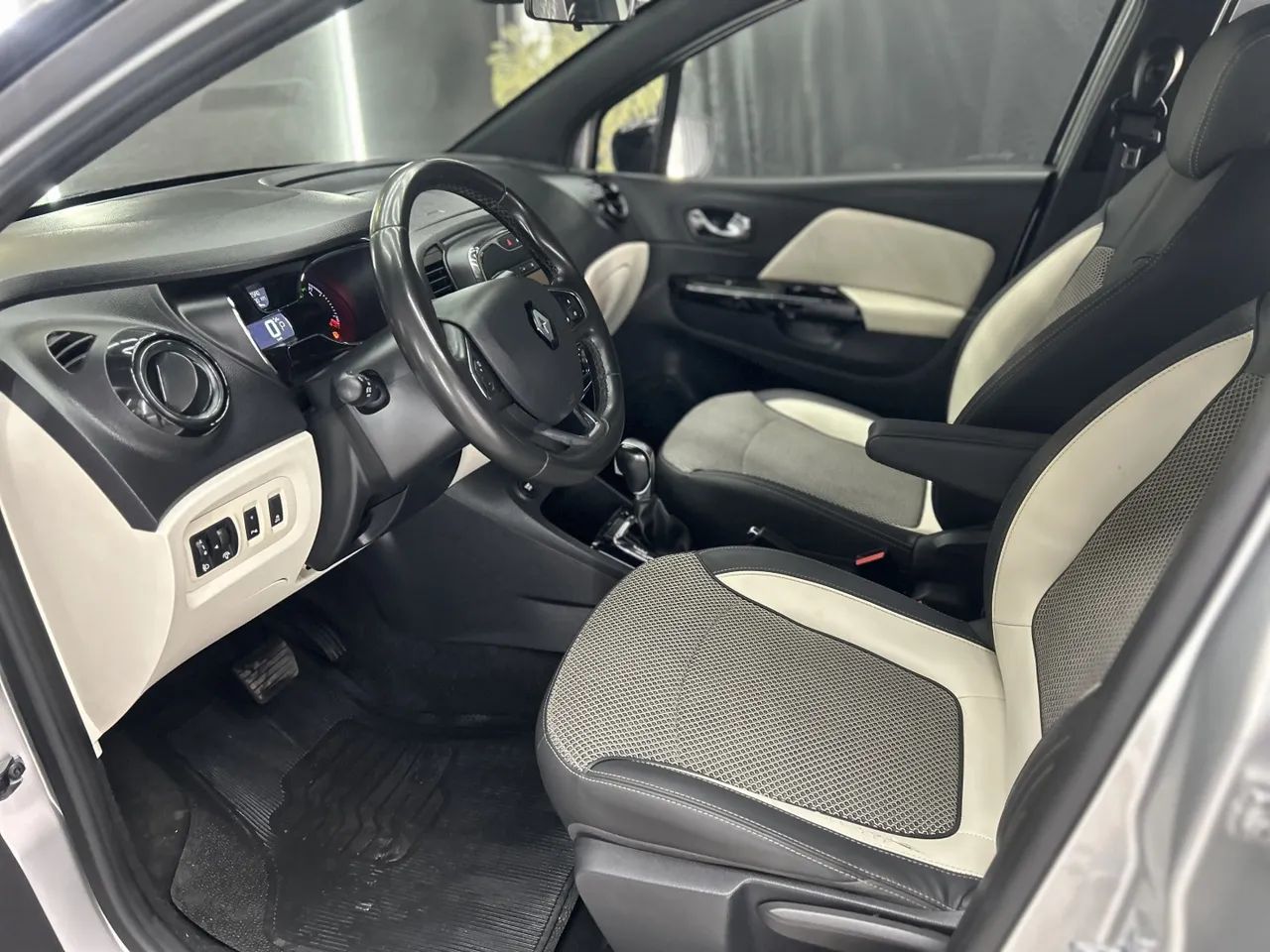 Renault Captur 2020 1.6 16v sce flex intense x-tronic - Foto 3