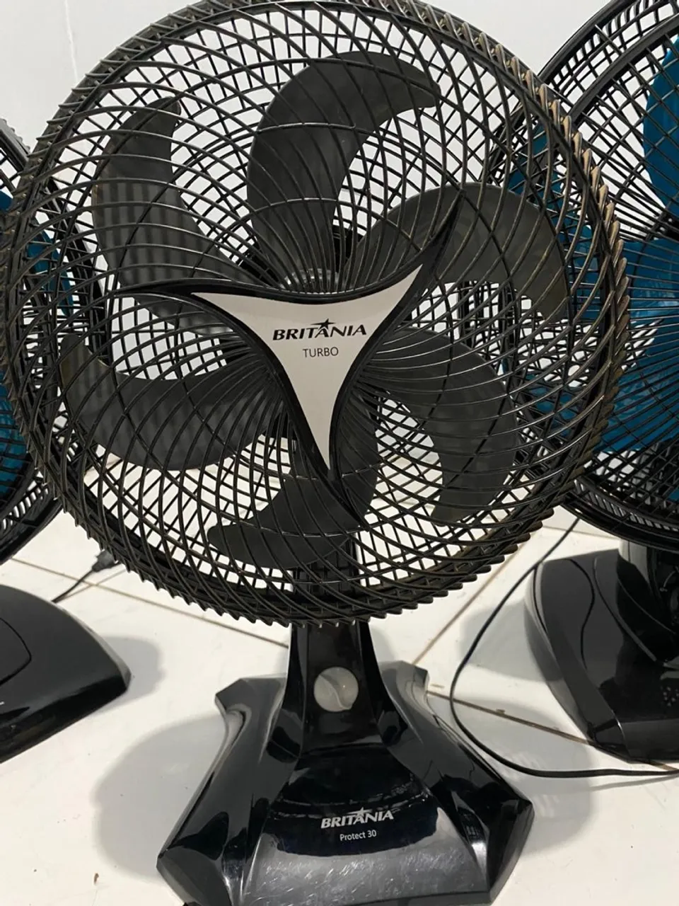 Ventilador de Mesa Britânia Turbo - 30cm