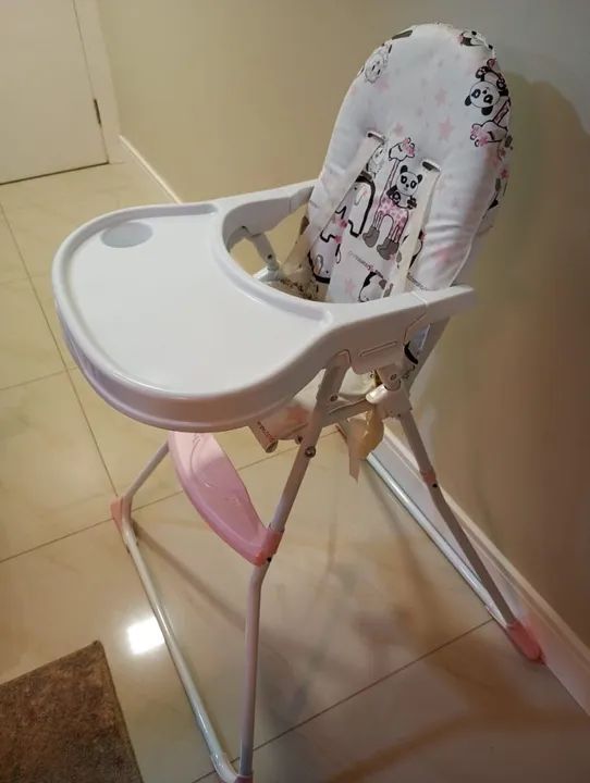 Cadeira de Alimentação para Bebê - Branca com Desenhos