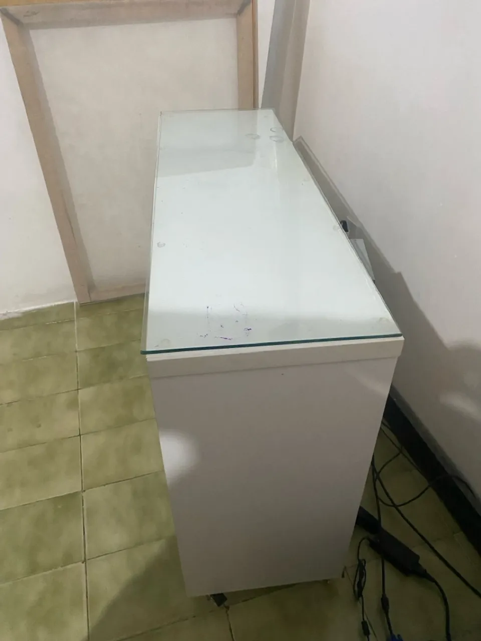Escrivaninha com Tampo de Vidro