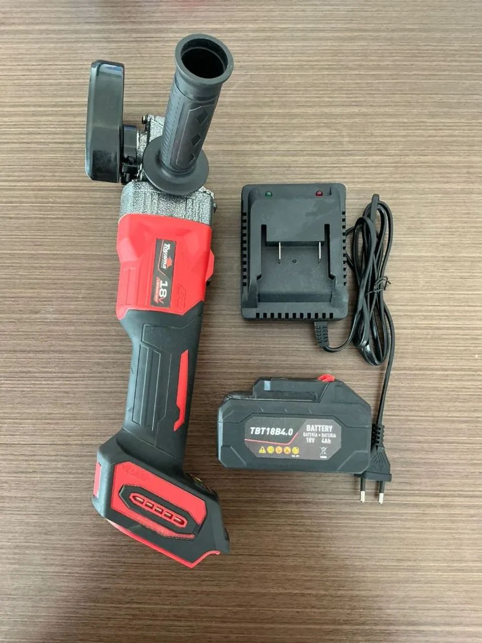 Esmerilhadeira angular a bateria Toyama TBT18AG5-K. - Ferramentas