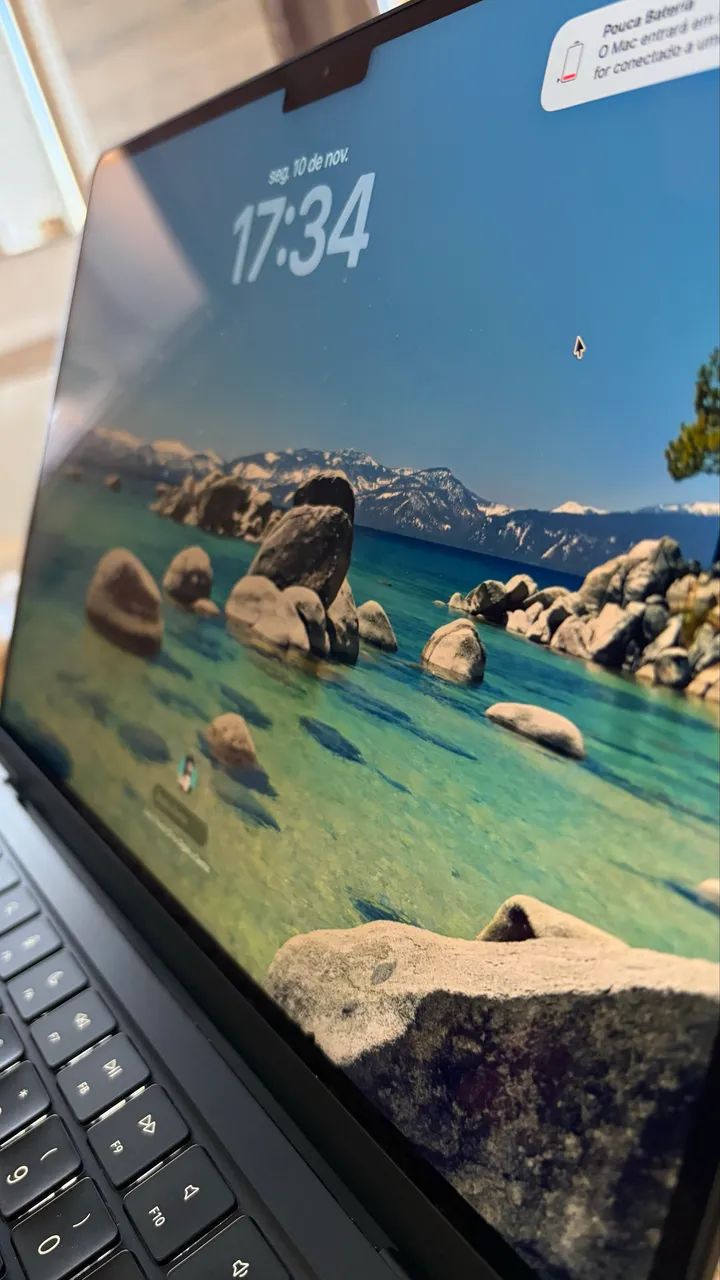 Macbook Air 13-inch Space Gray 13 Apple M3 8gb De Ram - Notebooks