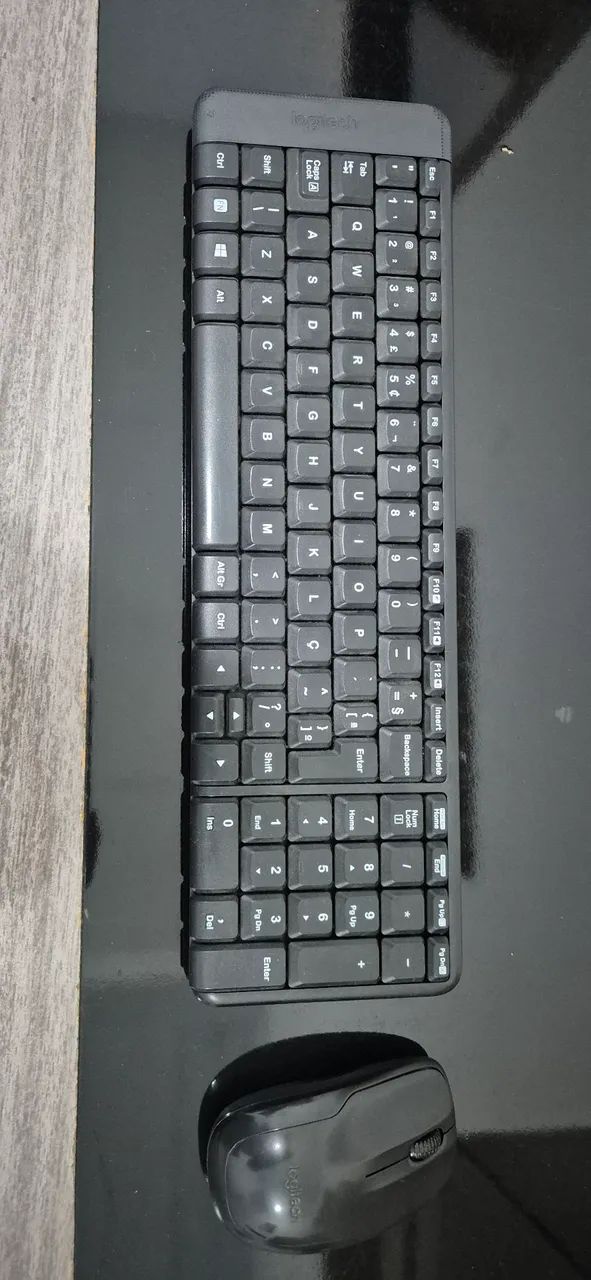 Logitech Wireless Keyboard and Mouse Combo64617598128770120