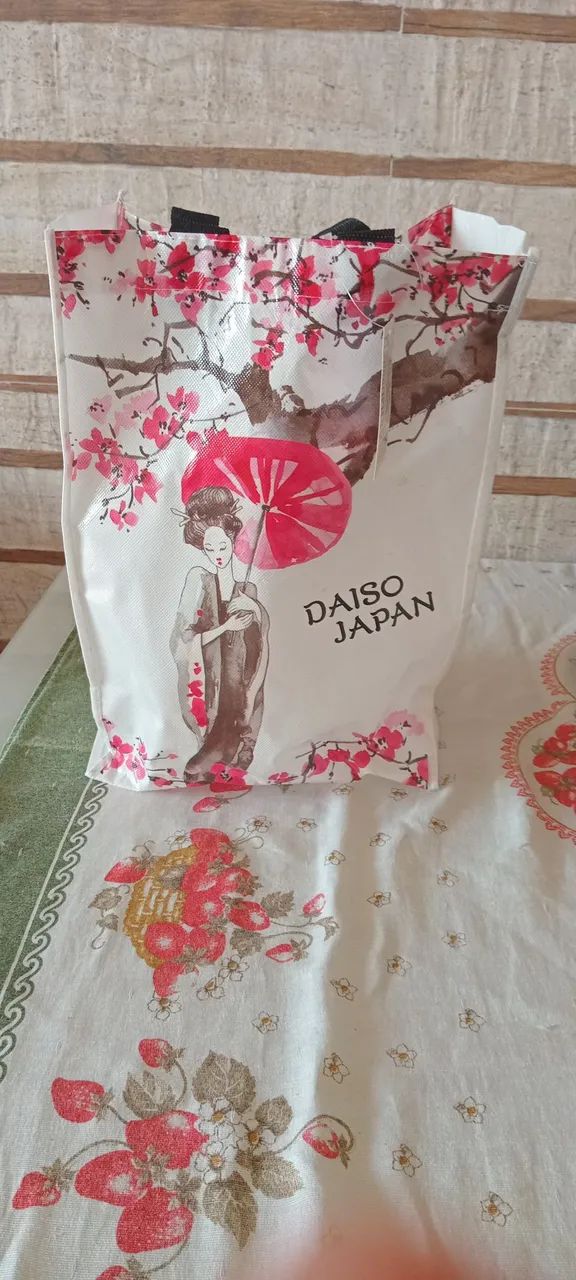 Sacola Daiso Japan