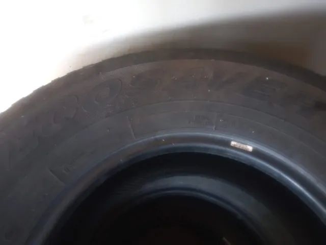 pneus 265/75/16R de camionete bom pra recauchutar - Foto 3
