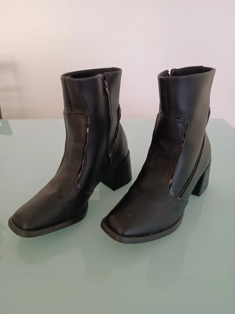 Bota MOLECA