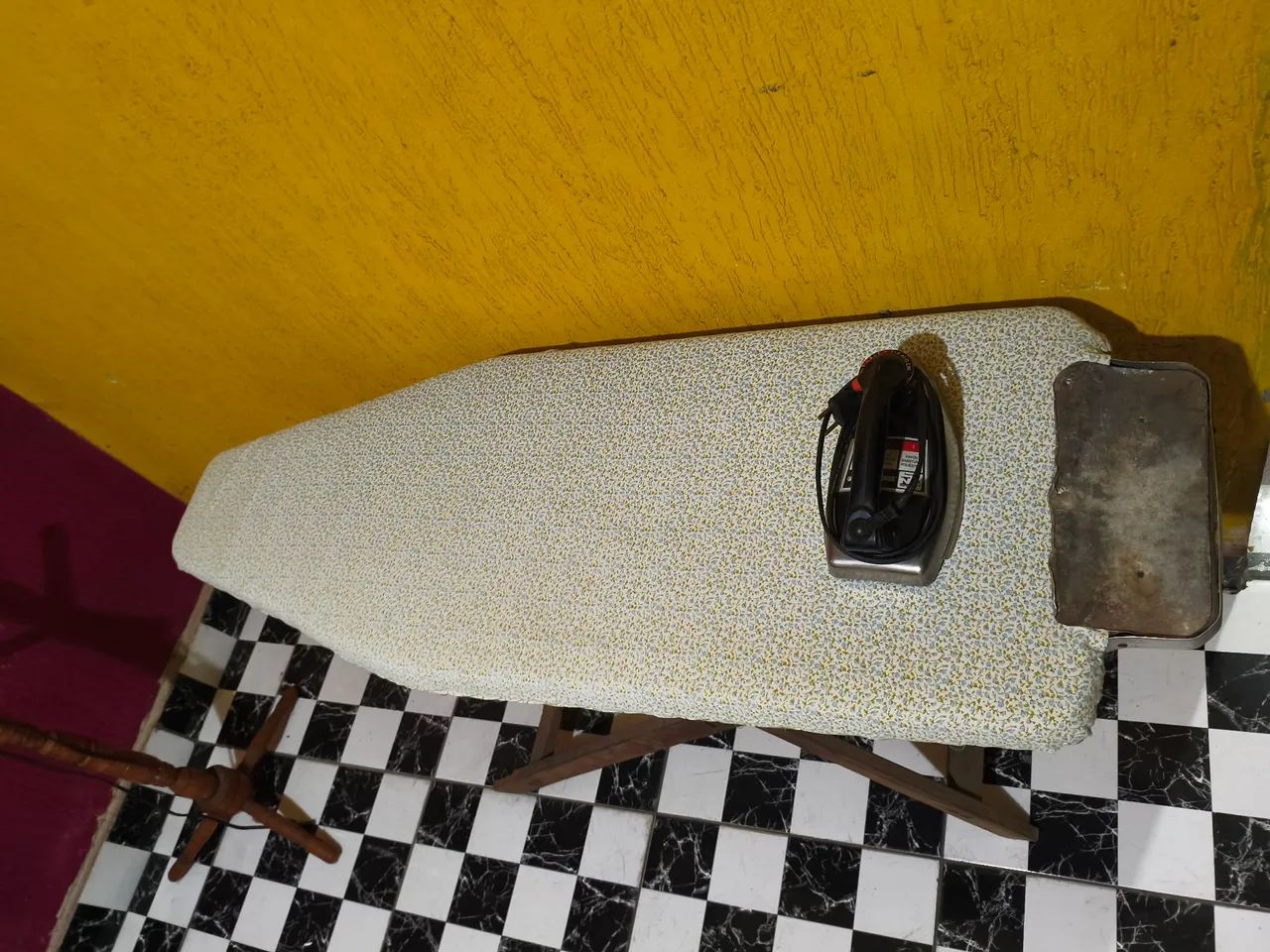 Tábua de passar roupa vintage